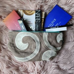 HIGH END MAKEUP BUNDLE